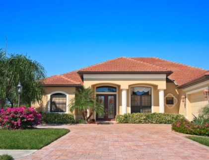 modern-home-picture-id186848880